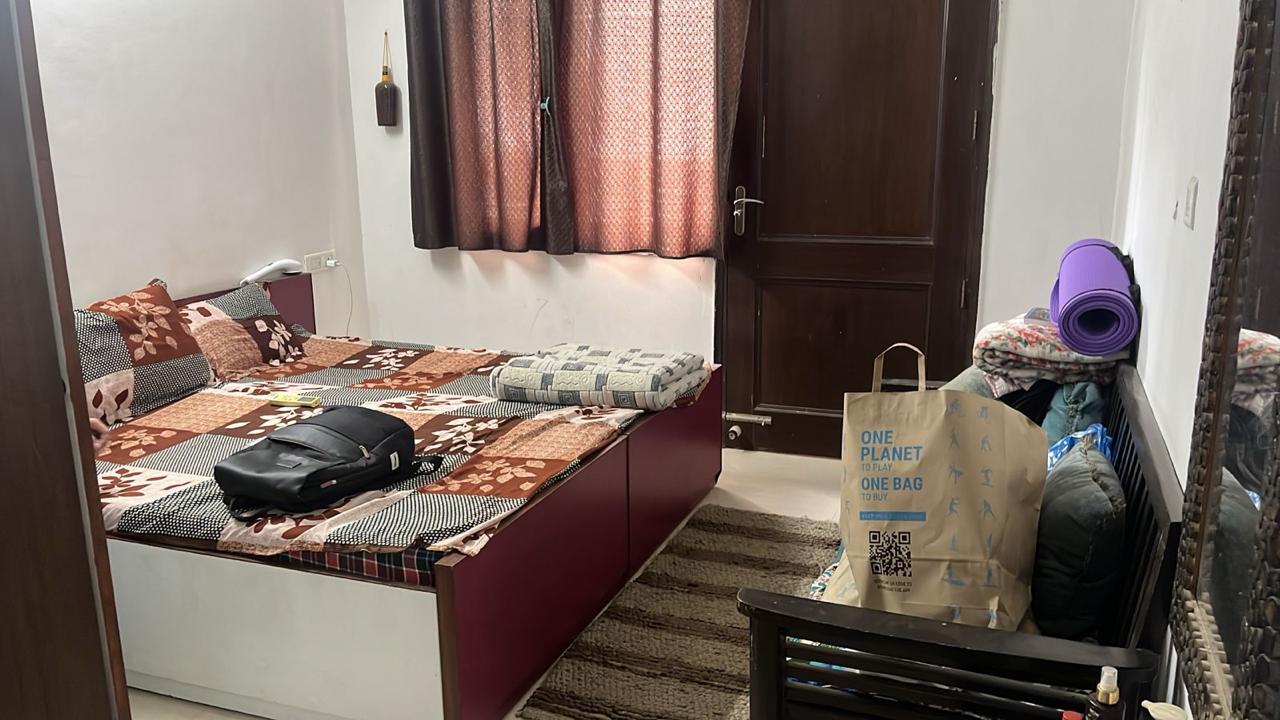 3 BHK + Pooja Room Builder Floor For Rent in Gail CGHS