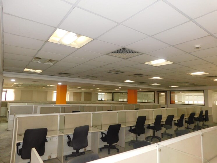 Team Area, sector 67 Commercial Office Space 5500 Sq.Ft. In Sector 67 Noida 9097774