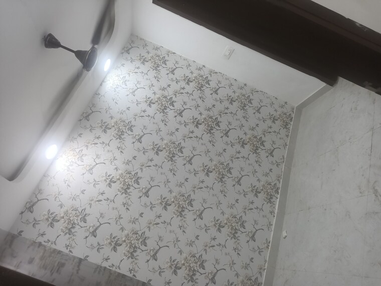Balcony, govindpuri 2 Bedroom 540 Sq.Ft. Builder Floor In Govindpuri Delhi 9097857