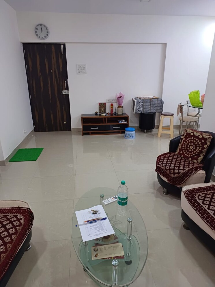 Living Room, hubtown-greenwoods 3 Bedroom 700 Sq.Ft. Apartment In Vartak Nagar Thane 9097903