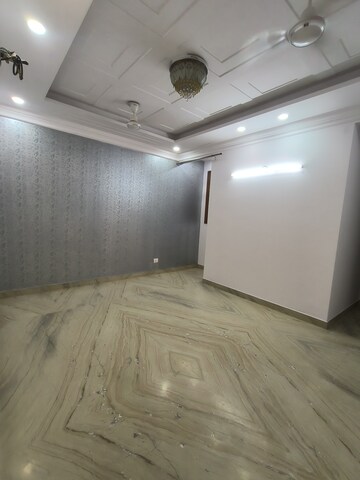 Room in 2 BHK Builder Floor at Malviya Nagar – for Rent
