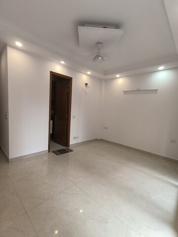 Room in 2 BHK Builder Floor at Malviya Nagar – for Rent