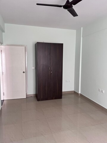 Room in 2 BHK Apartment at DS Max Sterling, Varthur – for Rent