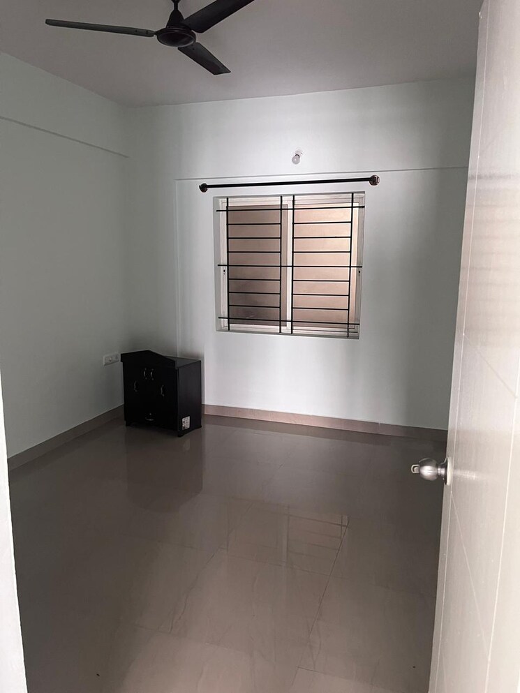 Room, ds-max-sterling 2 Bedroom 1200 Sq.Ft. Apartment In Varthur Bangalore 9097952