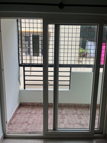 Room in 2 BHK Apartment at DS Max Sterling, Varthur – for Rent