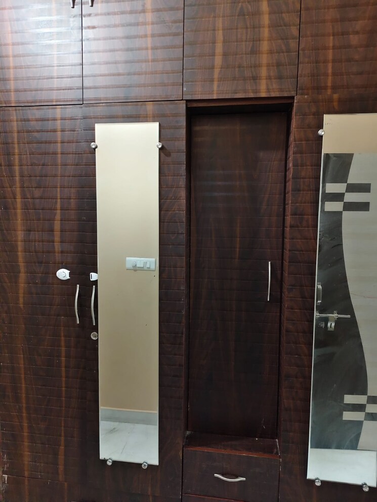 undefined, gomti nagar 3 Bedroom 2150 Sq.Ft. Builder Floor In Gomti Nagar Lucknow 9097934