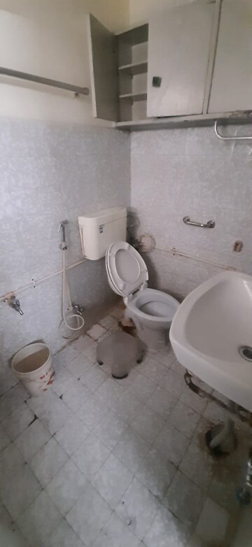 Bathroom in 3 BHK Apartment at Erandwane – for Rent