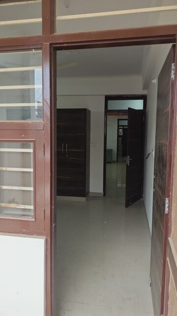 Room in 2 BHK Apartment at Sumer Nagar – for Sale