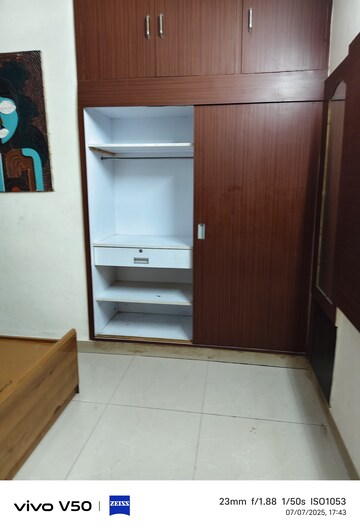 Furnished Amenities in 2 BHK Builder Floor at Greater Kailash I – for Rent
