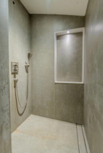 Bathroom in 4 BHK Independent House at Vagator – for Sale