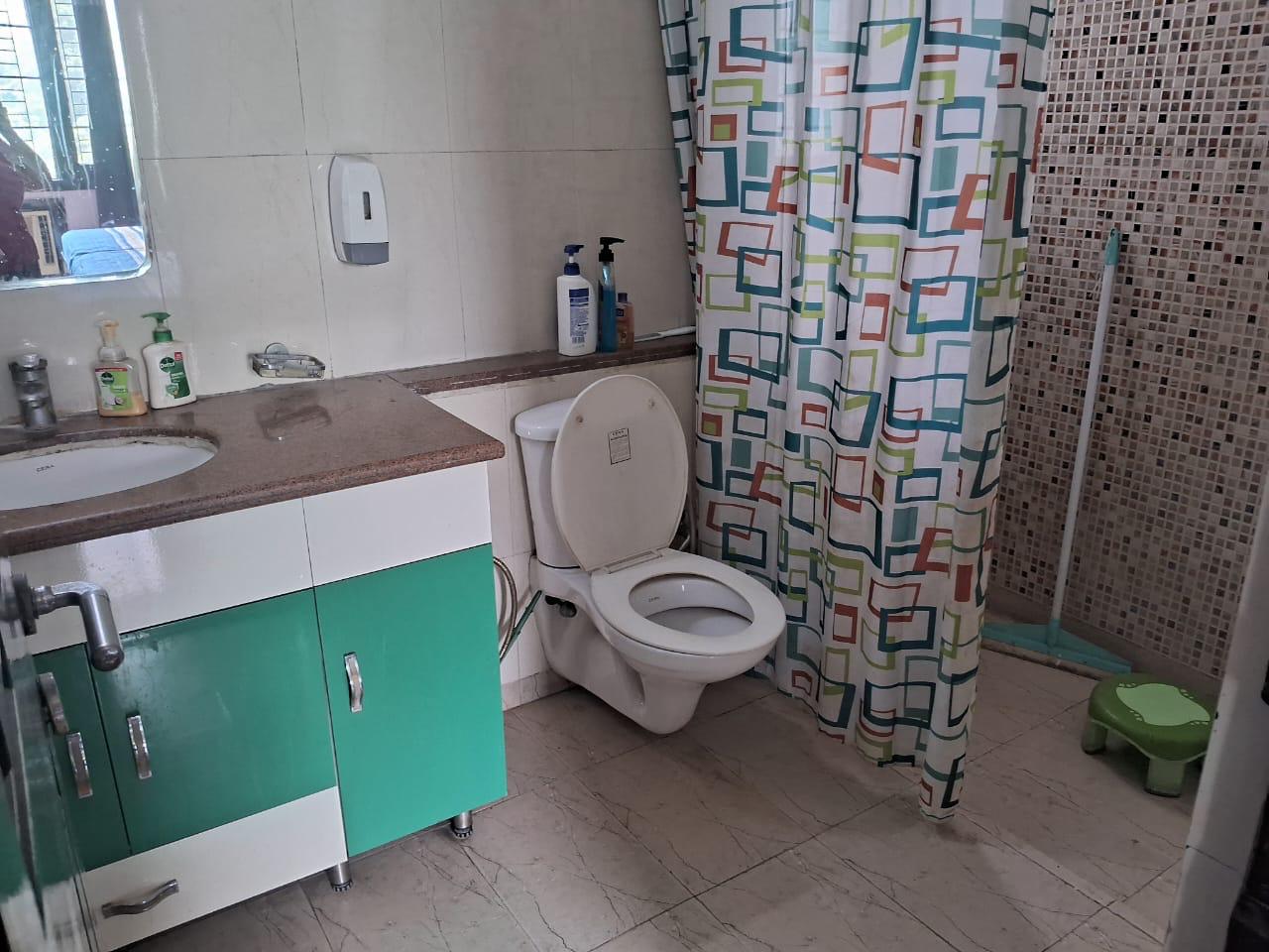 3 BHK Builder Floor For Rent in Unitech South City II