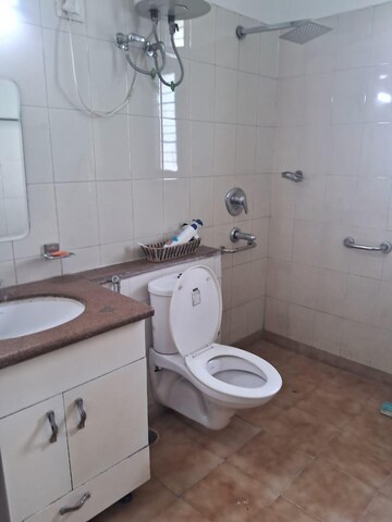 Bathroom in 3 BHK Builder Floor at Unitech South City II, Sector 50 – for Rent