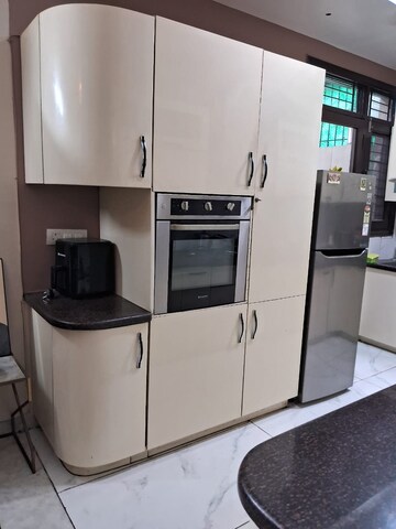 Kitchen in 3 BHK Builder Floor at Unitech South City II, Sector 50 – for Rent