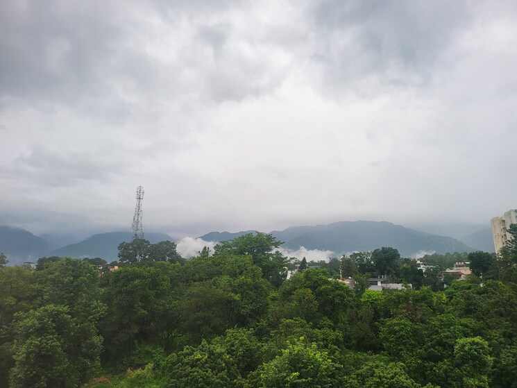 Garden, sinaula 3 Bedroom 150 Sq.Yd. Independent House In Sinaula Dehradun 9098075