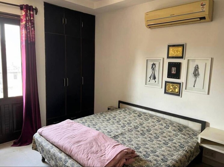 Bedroom, freedom fighters enclave 2 Bedroom 1100 Sq.Ft. Apartment In Freedom Fighters Enclave Delhi 9098081