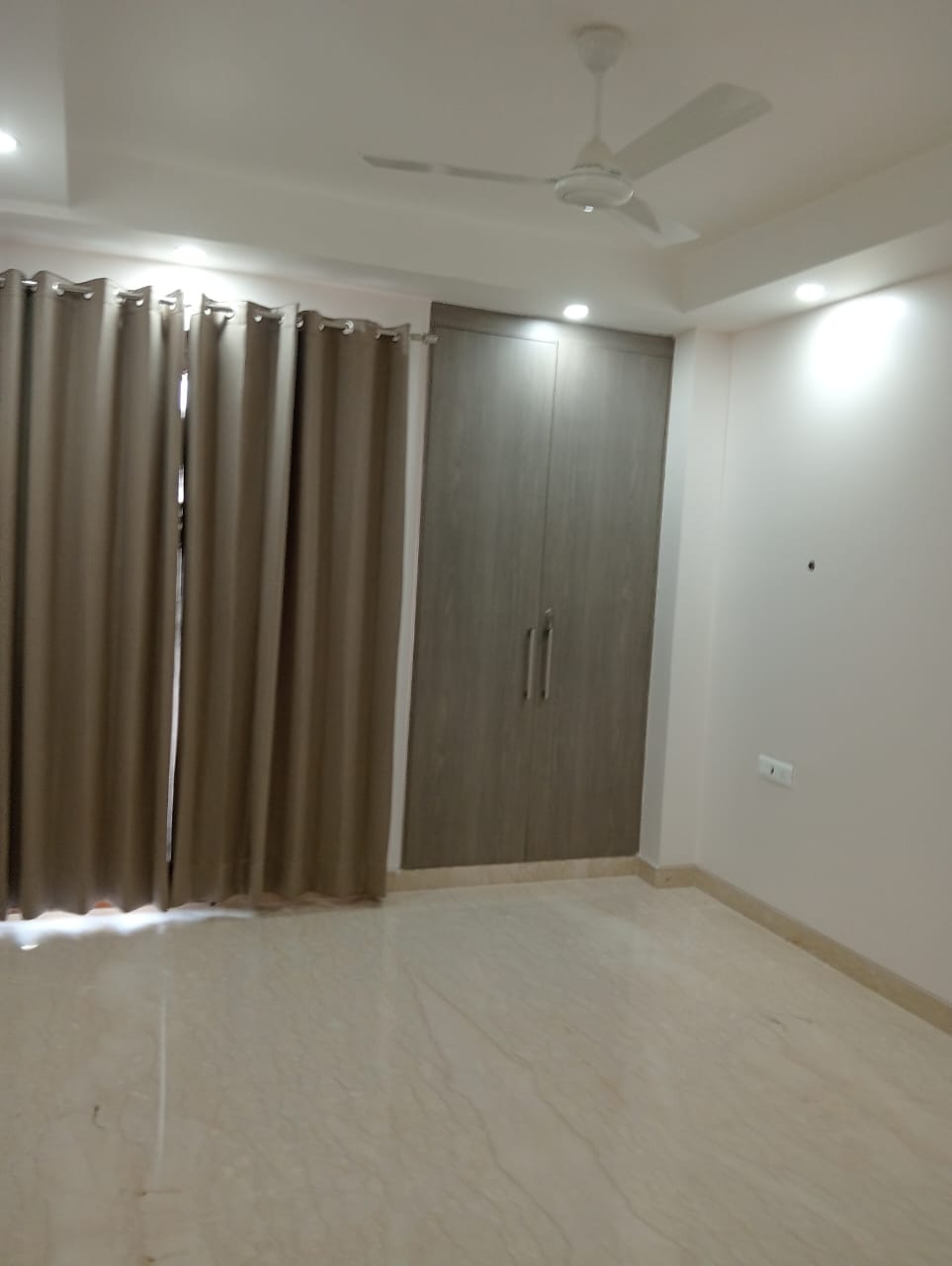 3 BHK + Servant Room Builder Floor For Rent in Safdarjung Enclave