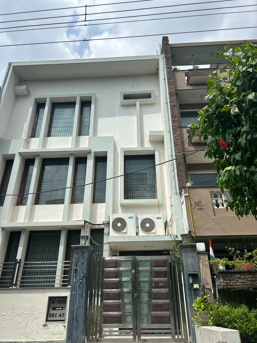 3 BHK + Servant Room,Study Room,Extra Room Independent House For Sale in Noida Authority Kothi 