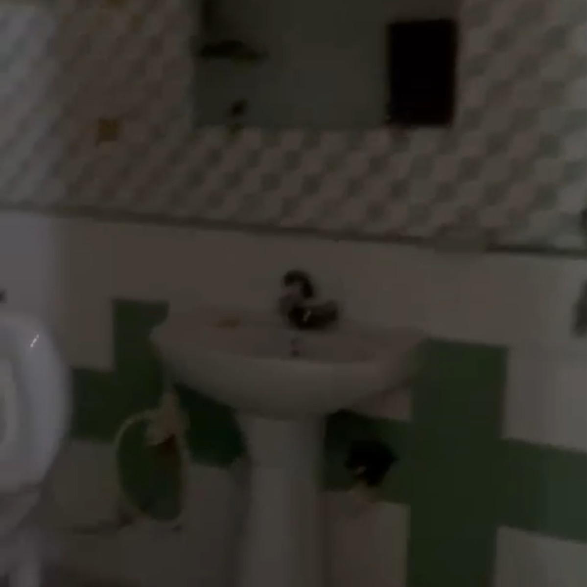 3.5 BHK + Extra Room Apartment For Sale in Church View Apartments