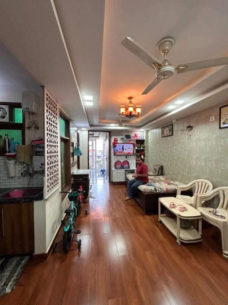 Gym, freedom fighters enclave 2 Bedroom 900 Sq.Ft. Builder Floor In Freedom Fighters Enclave Delhi 9098120