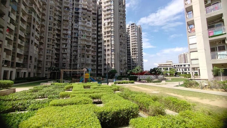 Exterior View, shri-radha-sky-gardens 3 Bedroom 1465 Sq.Ft. Apartment In Sector 16b Greater Noida Greater Noida 9098141