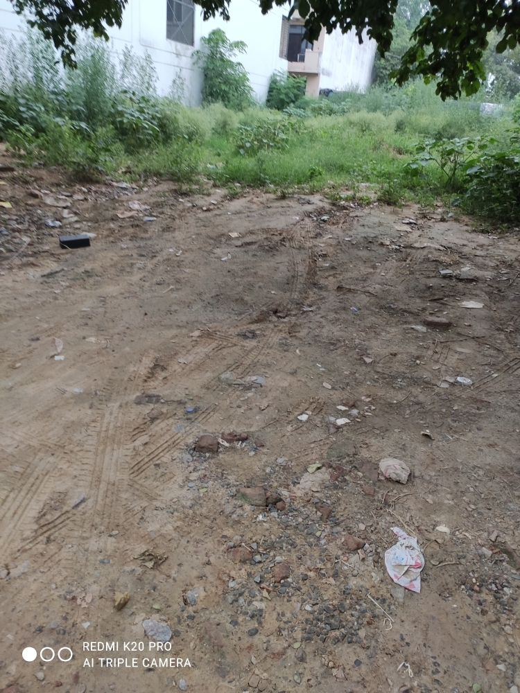 Plot For Sale in Sector 57