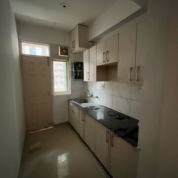 Kitchen in 2.5 BHK Apartment at Supertech Cape Town, Sector 74 – for Rent