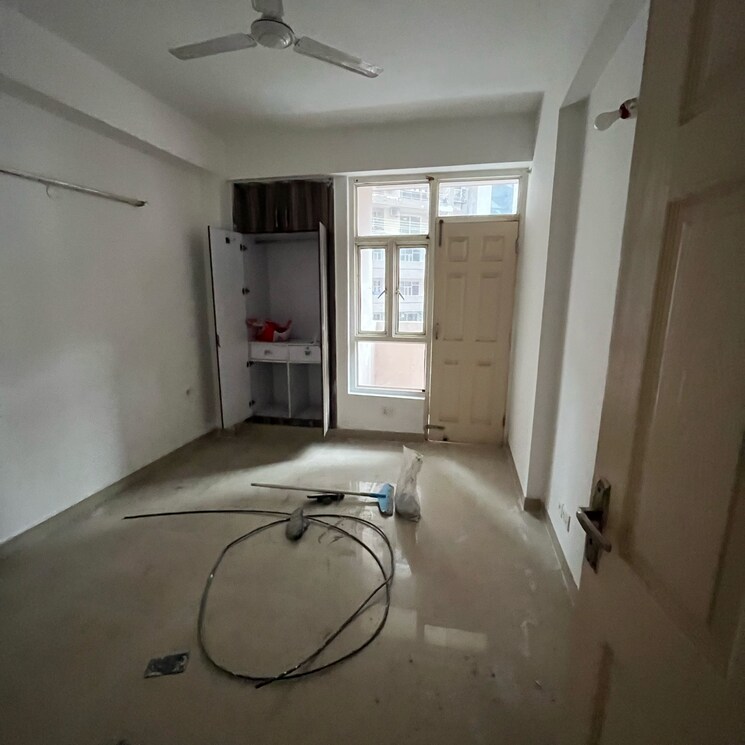 Bathroom, supertech-cape-town 2.5 Bedroom 1150 Sq.Ft. Apartment In Sector 74 Noida 9098126