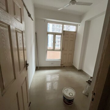 2.5 BHK Apartment For Rent in Supertech Cape Town, Sector 74