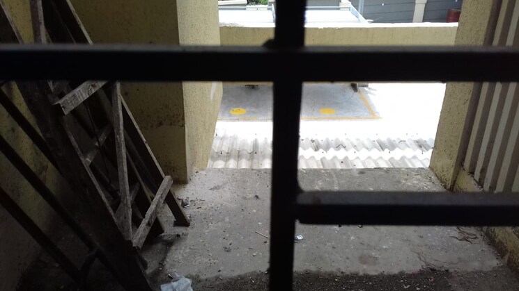  Parking, satguru-solitaire 2 Bedroom 680 Sq.Ft. Apartment In Kasarvadavali Thane 9098165