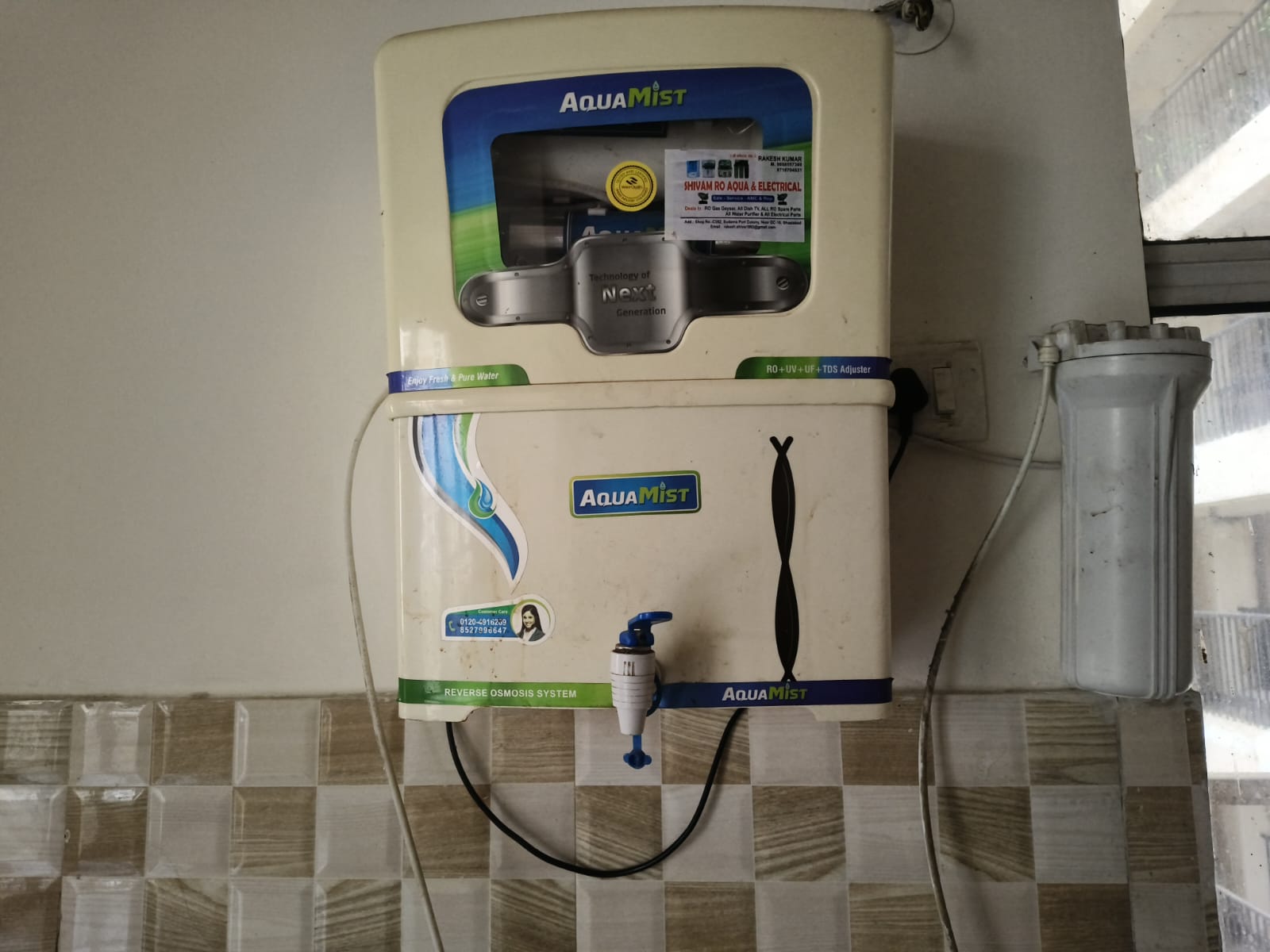 3.5 BHK + Servant Room Apartment For Rent in Gaur City 6th Avenue