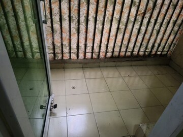 Bathroom in 3.5 BHK Apartment at Gaur City 6th Avenue, Sector 4 Greater Noida – for Rent