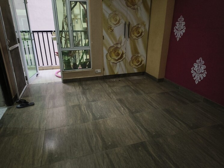 Room, gaur-city-6th-avenue 3.5 Bedroom 1470 Sq.Ft. Apartment In Sector 4 Greater Noida Greater Noida 9098200