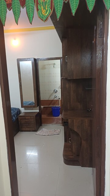 Furnished Amenities in 1 BHK Apartment at Jyoti Complex, Goregaon East – for Rent