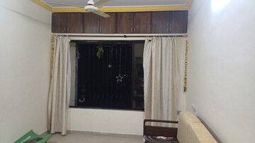 Living Room in 1 BHK Apartment at Jyoti Complex, Goregaon East – for Rent