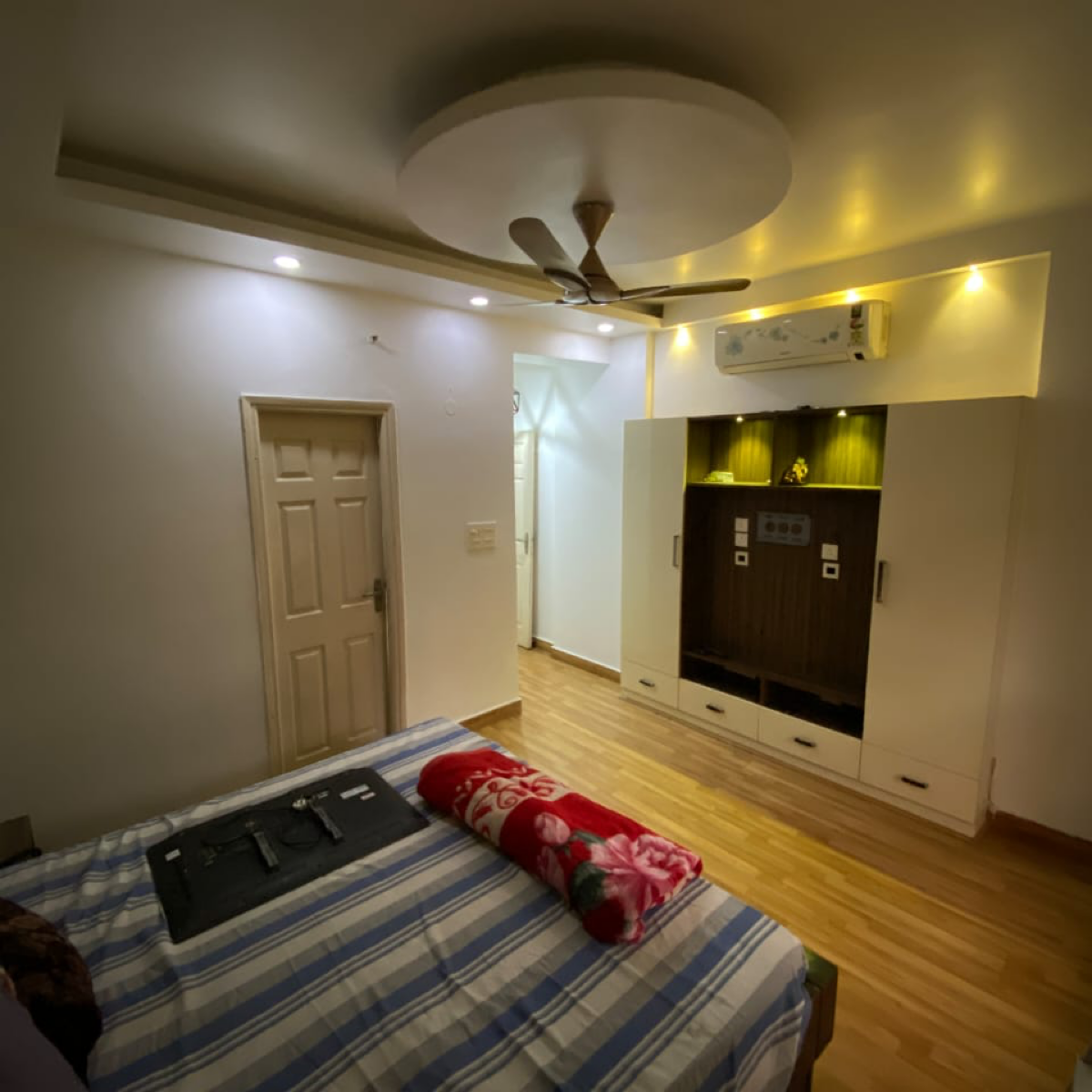 3 BHK + Study Room Apartment For Rent in Supertech Cape Town