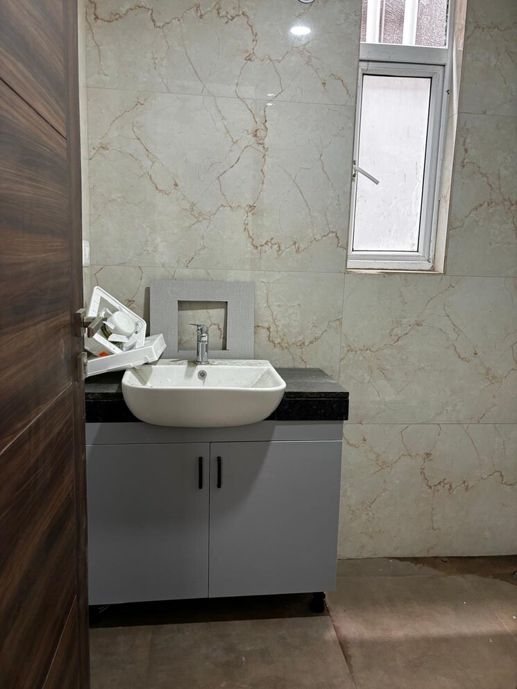 Kitchen, smart-world-gems 3.5 Bedroom 1423 Sq.Ft. Apartment In Sector 89 Gurgaon 9098181