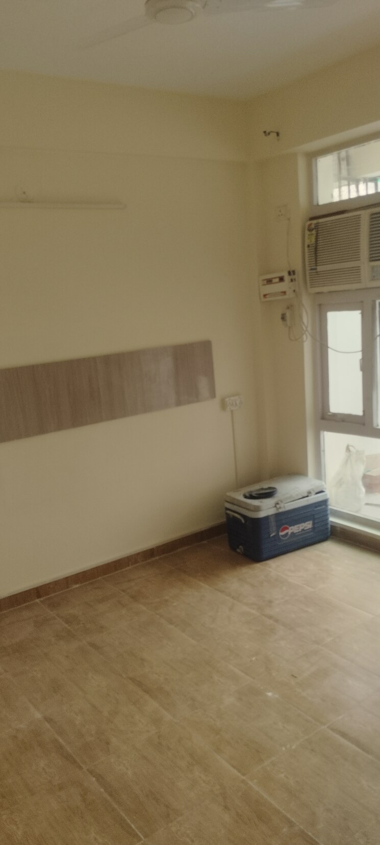 Room, auric-city-homes 3 Bedroom 672 Sq.Ft. Apartment In Sector 82 Faridabad 9098214