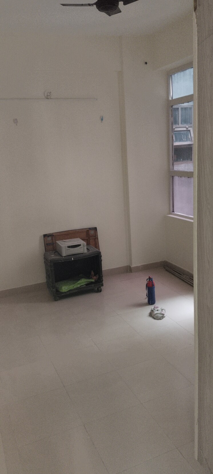 Room, auric-city-homes 3 Bedroom 672 Sq.Ft. Apartment In Sector 82 Faridabad 9098214