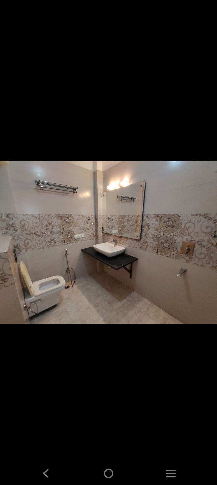 Team Area, saket 3 Bedroom 1500 Sq.Ft. Builder Floor In Saket Delhi 9098287