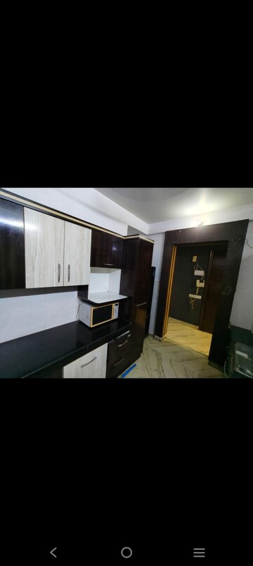 Team Area in 3 BHK Builder Floor at Saket – for Rent