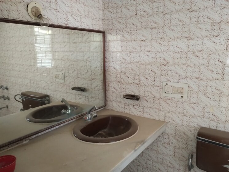 Bathroom, lulla nagar 2 Bedroom 1210 Sq.Ft. Apartment In Lulla Nagar Pune 9098276