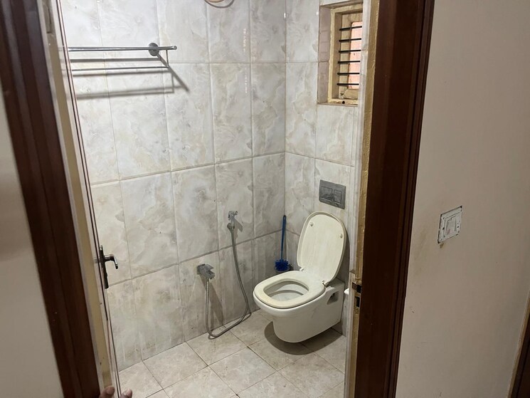 Bathroom, indiranagar 3 Bedroom 2200 Sq.Ft. Independent House In Indiranagar Bangalore 9098311