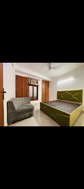 Bedroom in 1 BHK Builder Floor at Saket – for Rent