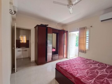 Bedroom in 2 BHK Apartment at Indiranagar – for Rent