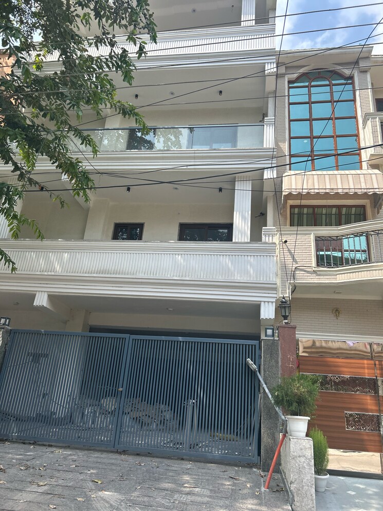 Exterior View, sector 47 6 Bedroom 112 Sq.Yd. Independent House In Sector 47 Noida 9098361