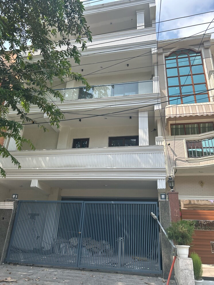 Exterior View, sector 47 6 Bedroom 112 Sq.Yd. Independent House In Sector 47 Noida 9098361