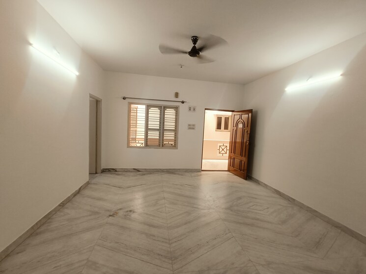 Room, hsr layout 2 Bedroom 1100 Sq.Ft. Independent House In Hsr Layout Bangalore 9098430