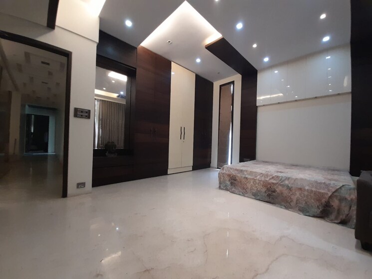 Room, oberoi-seven 4 Bedroom 4500 Sq.Ft. Independent House In Goregaon East Mumbai 9098444