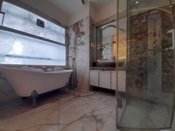 Bathroom in 4 BHK Independent House at Oberoi Seven, Goregaon East – for Rent