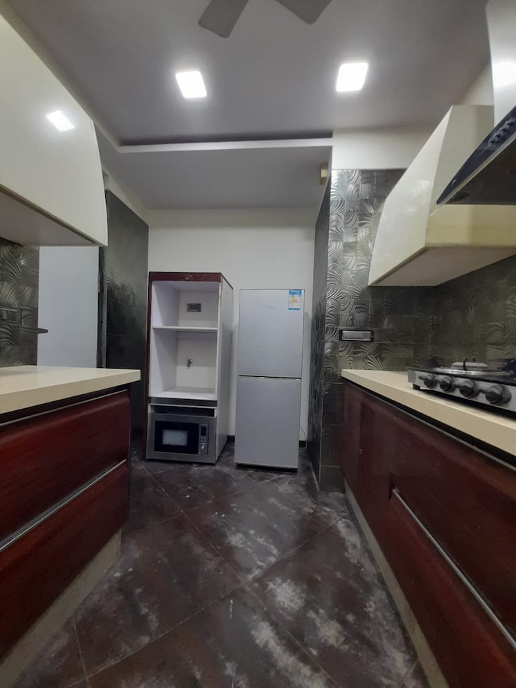 Kitchen, oberoi-seven 4 Bedroom 4500 Sq.Ft. Independent House In Goregaon East Mumbai 9098444